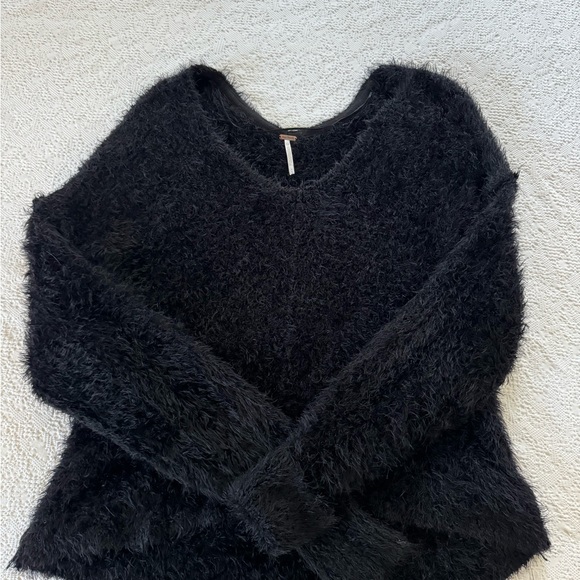 Free People black fuzzy oversized tunic sweater - Picture 5 of 5